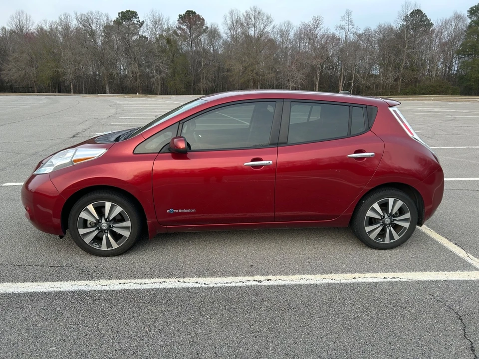 2015 Nissan Leaf - Image 4 of 14