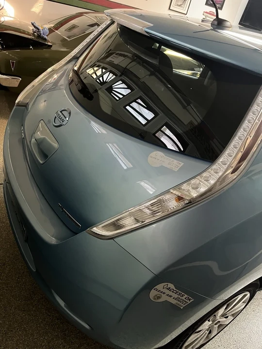 2015 Nissan Leaf - Image 4 of 13