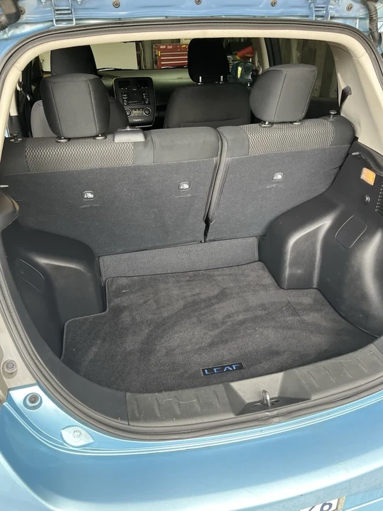 2015 Nissan Leaf - Image 10 of 13