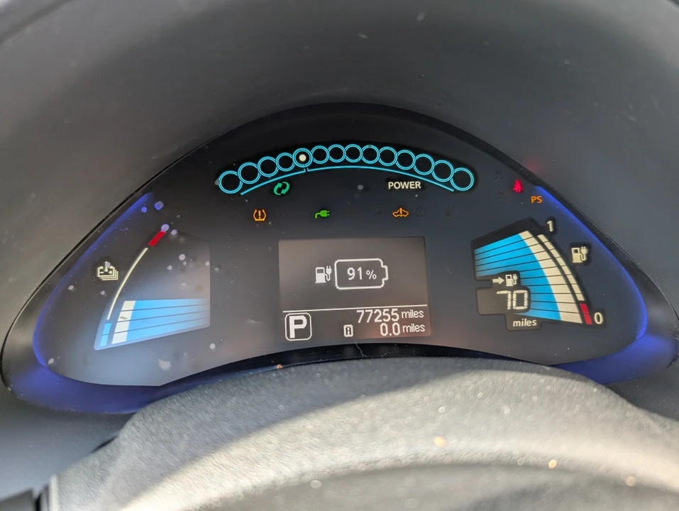 2015 Nissan Leaf - Image 10 of 14
