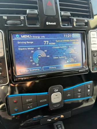 2015 Nissan Leaf - Image 12 of 14