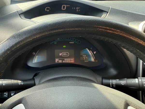 2015 Nissan Leaf - Image 9 of 14