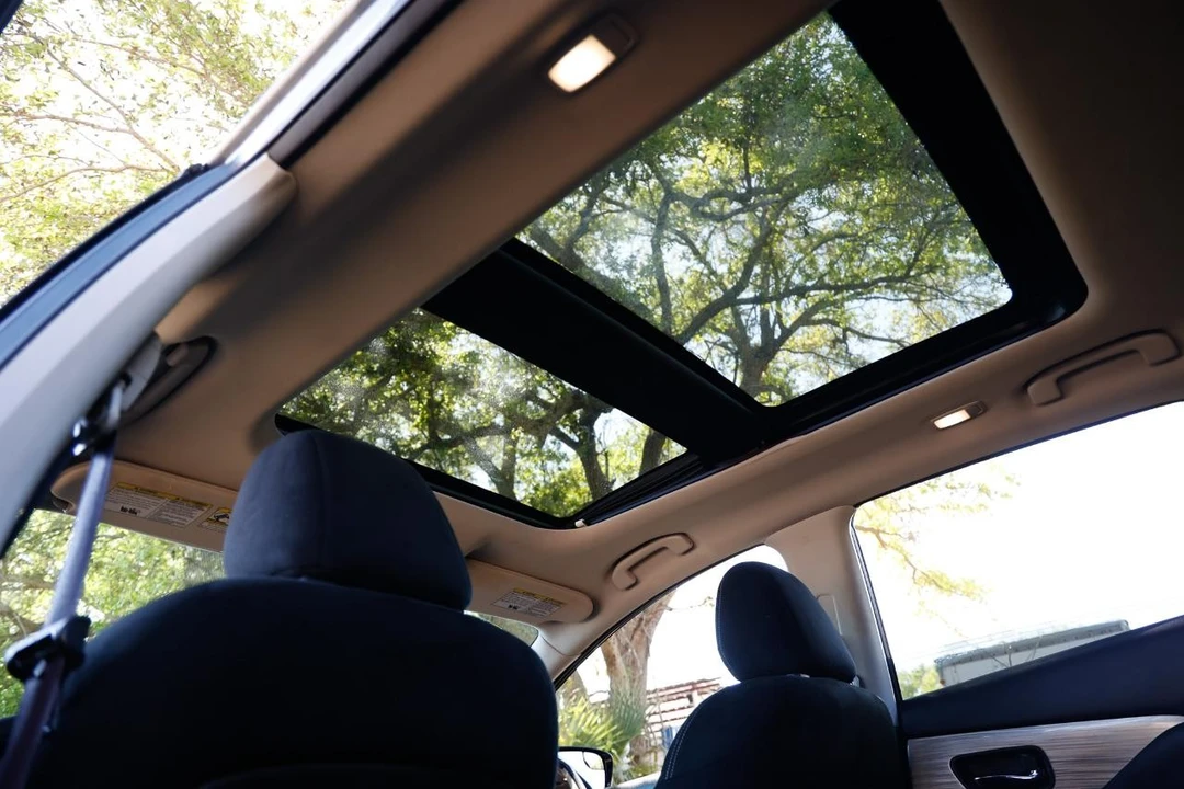 2015 Nissan Murano 3rd Gen - Image 20 of 21