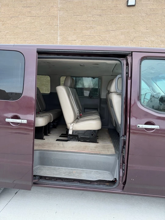 2015 Nissan NV3500 - Image 10 of 21
