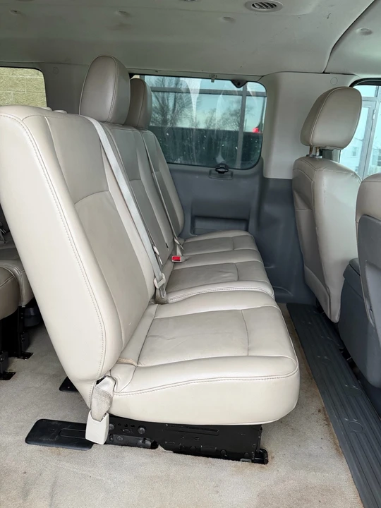 2015 Nissan NV3500 - Image 20 of 21