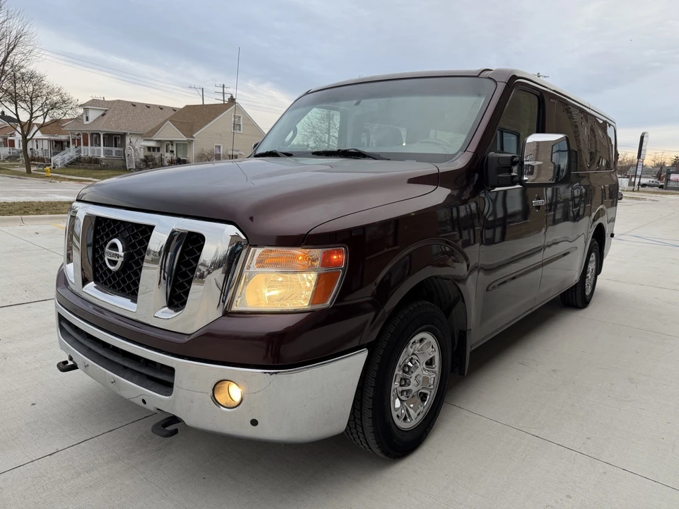 2015 Nissan NV3500 - Image 2 of 21