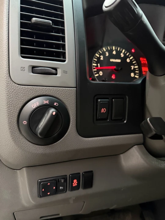 2015 Nissan NV3500 - Image 12 of 21