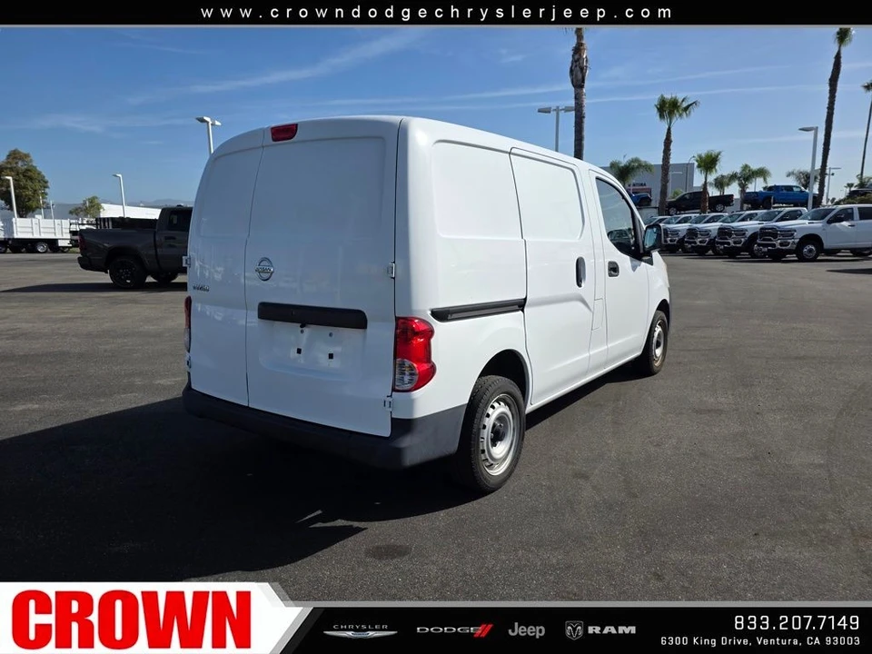 2015 Nissan NV - Image 3 of 11