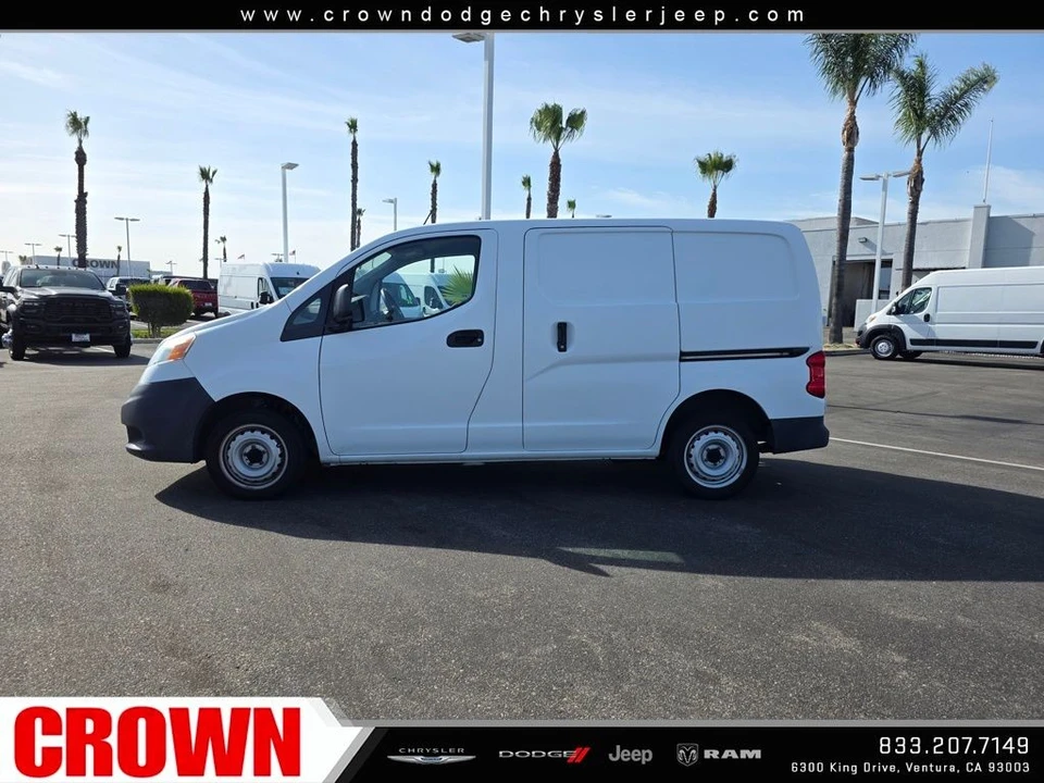 2015 Nissan NV - Image 6 of 11