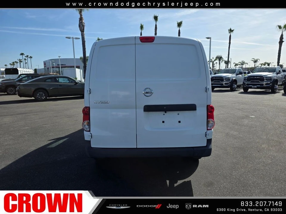 2015 Nissan NV - Image 4 of 11