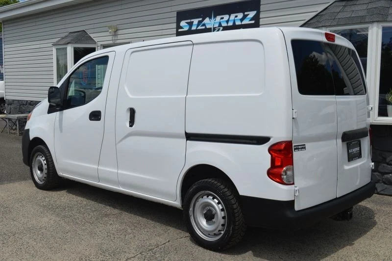 2015 Nissan NV - Image 3 of 12