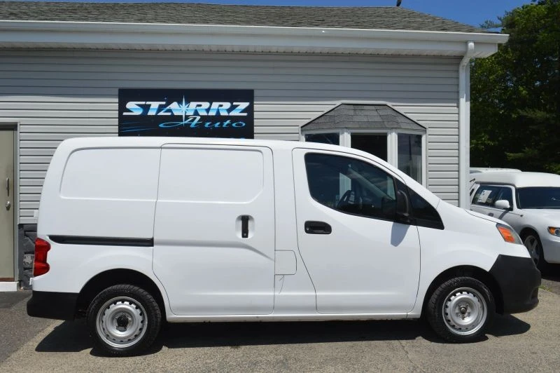 2015 Nissan NV - Image 6 of 12