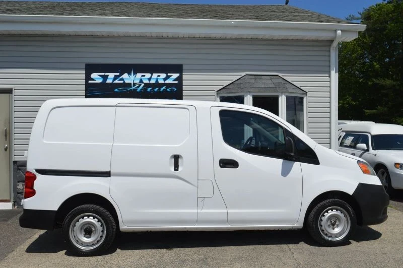 2015 Nissan NV - Image 6 of 12