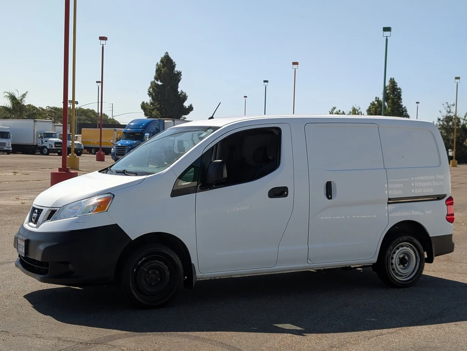 2015 Nissan NV - Image 2 of 12
