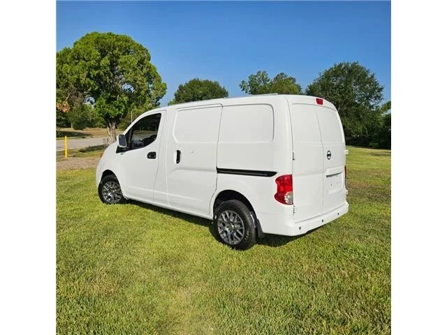 2015 Nissan NV - Image 2 of 15