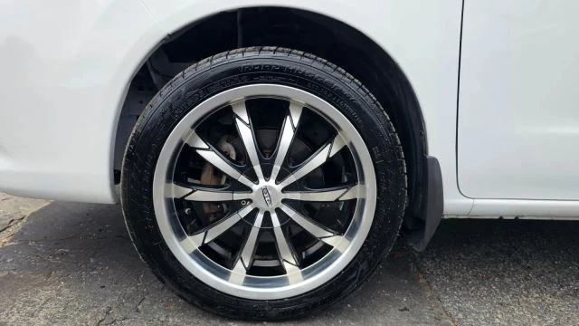 2015 Nissan NV - Image 11 of 21