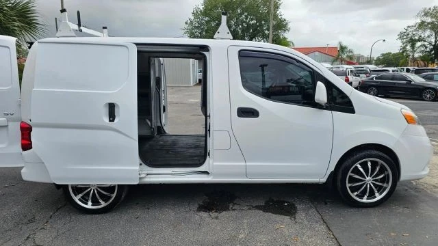 2015 Nissan NV - Image 5 of 21