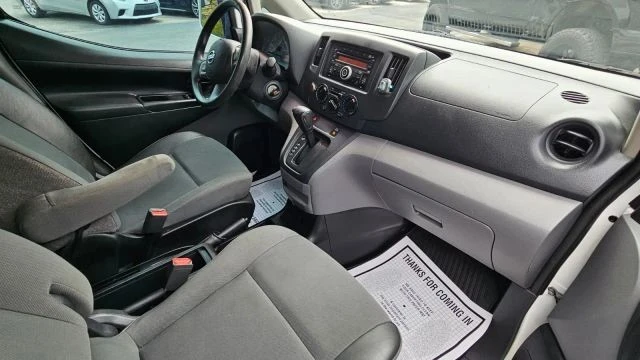 2015 Nissan NV - Image 18 of 21
