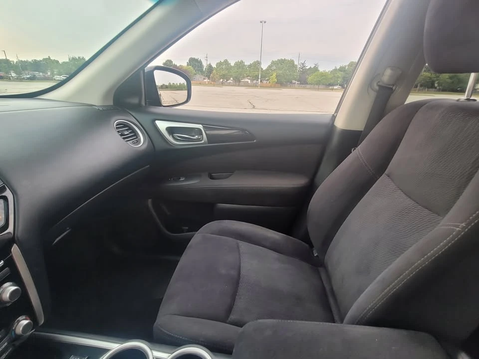 2015 Nissan Pathfinder 4th Gen - Image 4 of 9