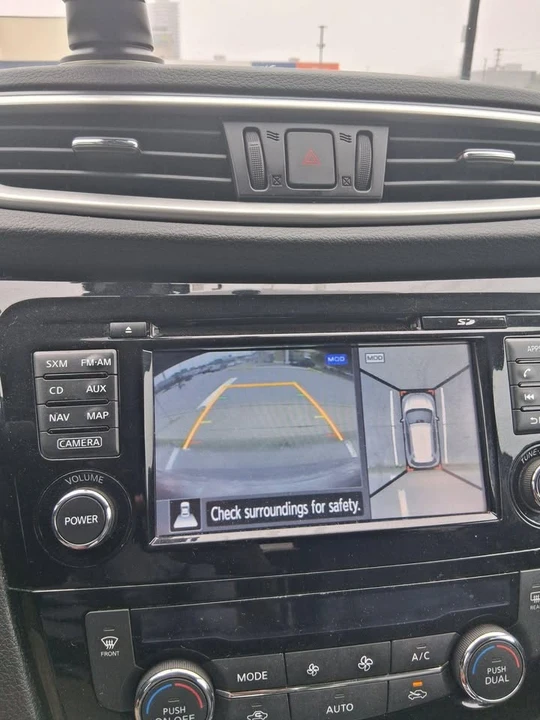 2015 Nissan Rogue - Image 2 of 5