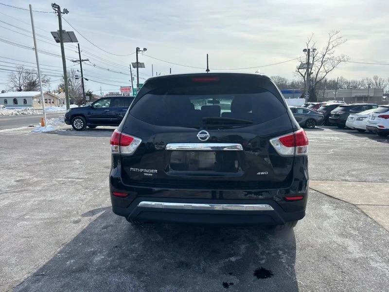 2015 Nissan Pathfinder 4th Gen - Image 4 of 12