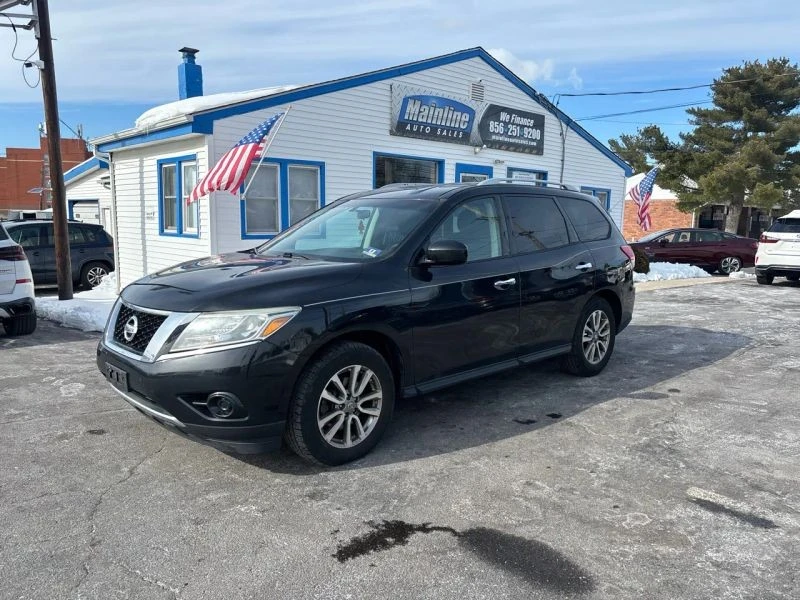 2015 Nissan Pathfinder 4th Gen - Image 2 of 12