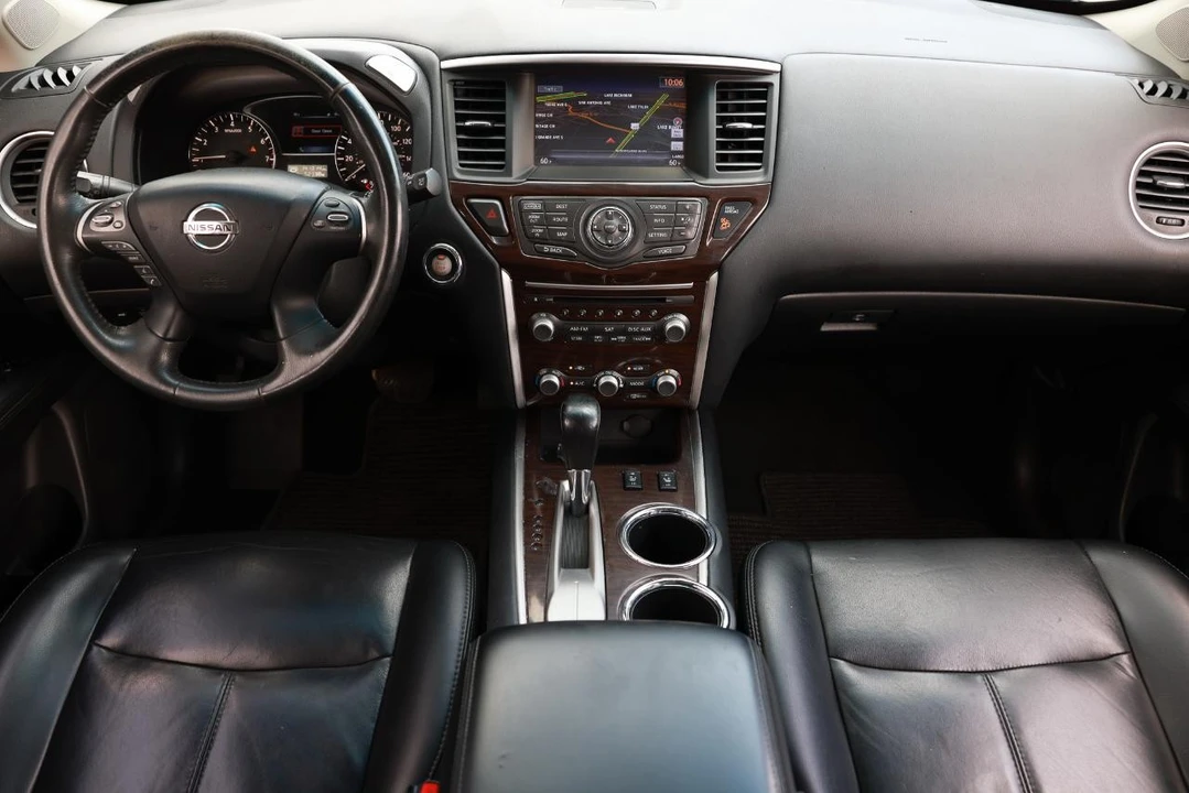 2015 Nissan Pathfinder 4th Gen - Image 2 of 21