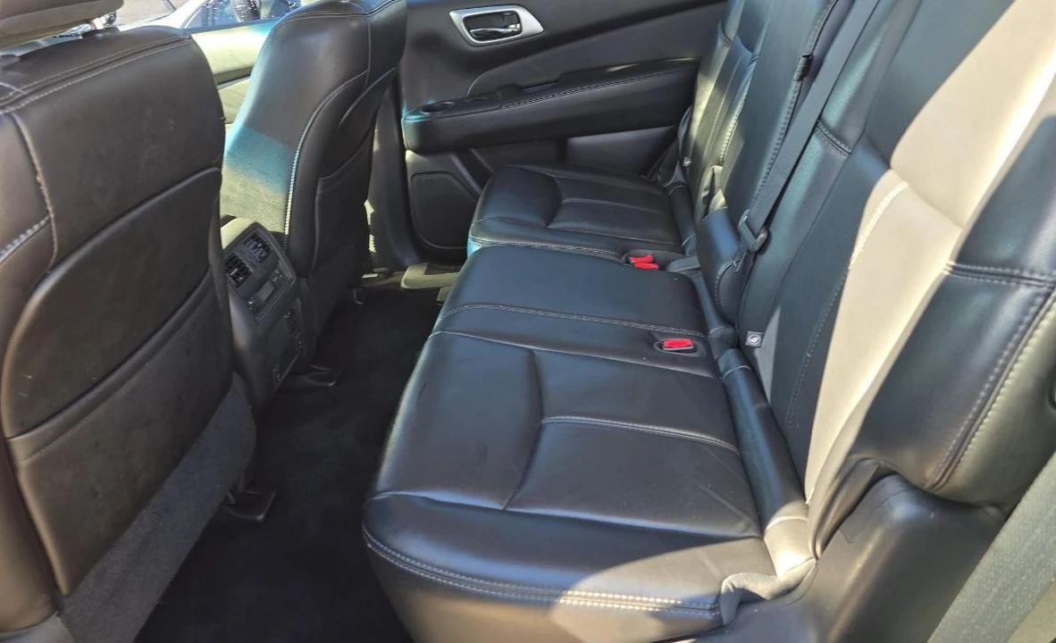 2015 Nissan Pathfinder 4th Gen - Image 11 of 13