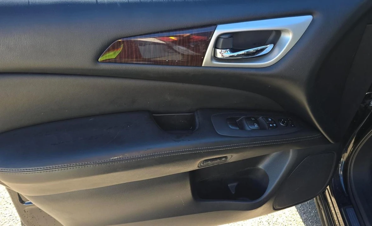 2015 Nissan Pathfinder 4th Gen - Image 9 of 13