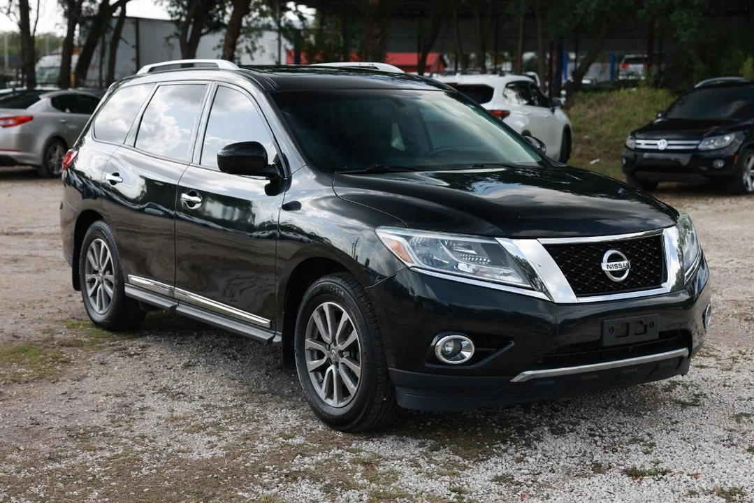 2015 Nissan Pathfinder 4th Gen - Image 15 of 21