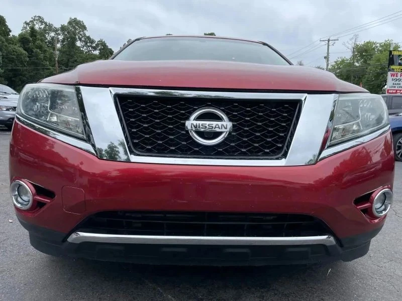 2015 Nissan Pathfinder 4th Gen - Image 2 of 12