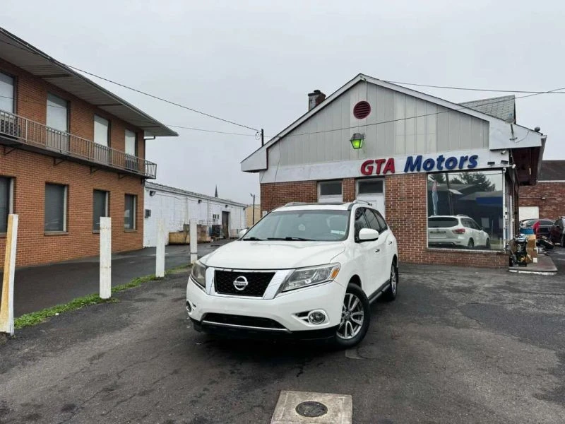 2015 Nissan Pathfinder 4th Gen - Image 2 of 12
