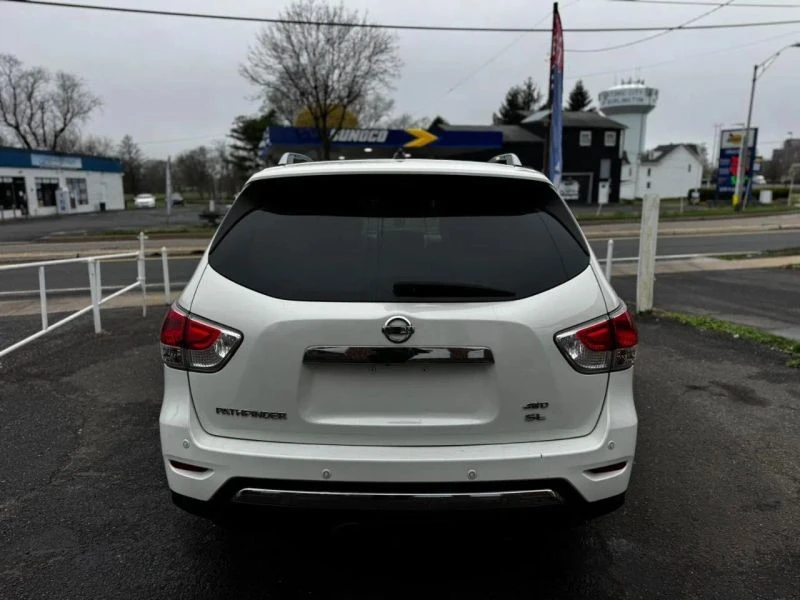 2015 Nissan Pathfinder 4th Gen - Image 11 of 12