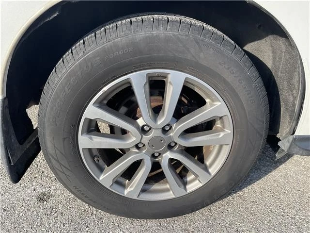 2015 Nissan Pathfinder 4th Gen - Image 13 of 21