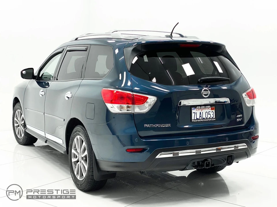 2015 Nissan Pathfinder 4th Gen - Image 4 of 21