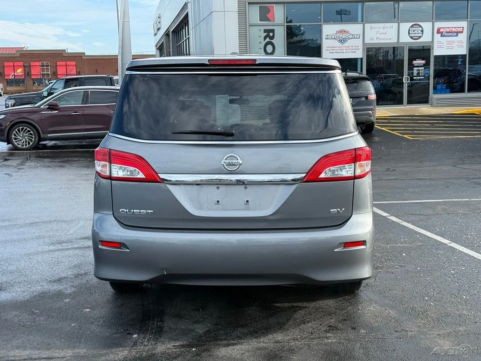 2015 Nissan Quest - Image 4 of 12