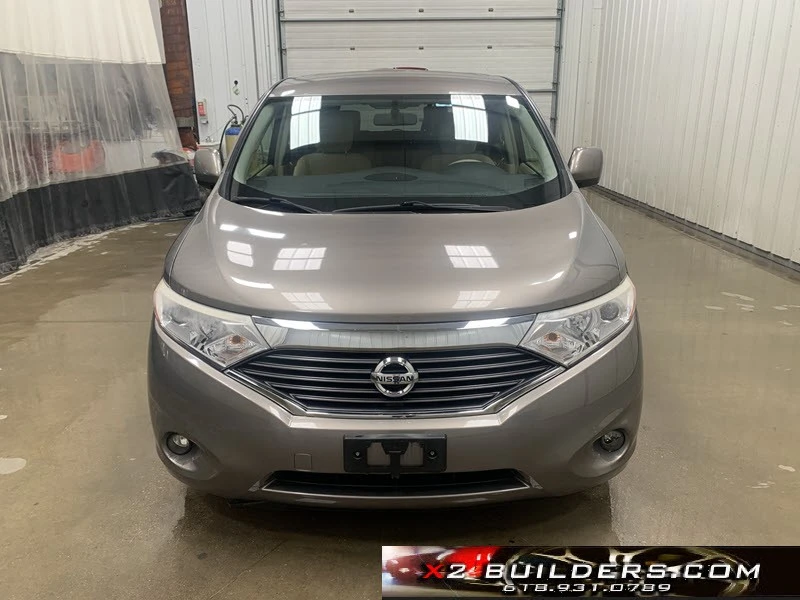 2015 Nissan Quest - Image 2 of 21