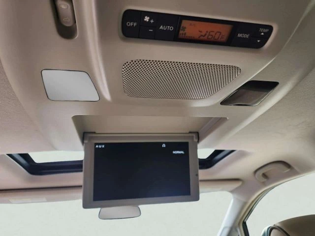 2015 Nissan Quest - Image 20 of 21