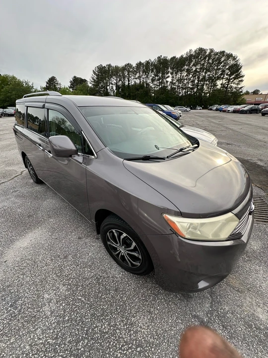 2015 Nissan Quest - Image 10 of 19