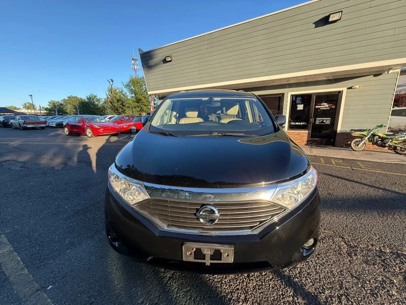 2015 Nissan Quest - Image 2 of 12