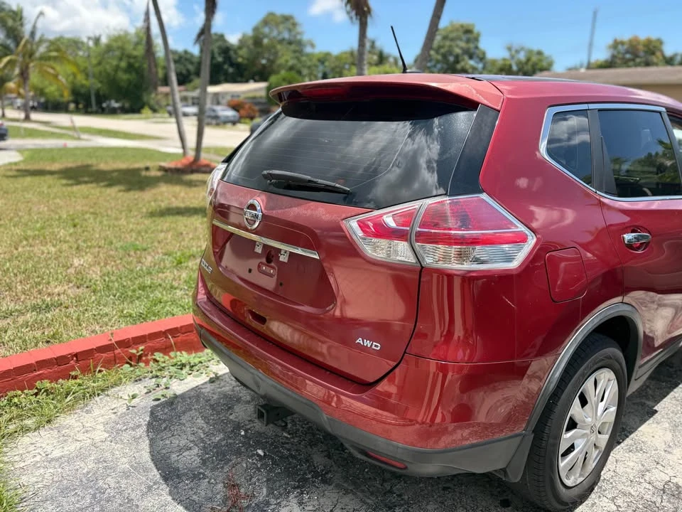 2015 Nissan Rogue - Image 3 of 7