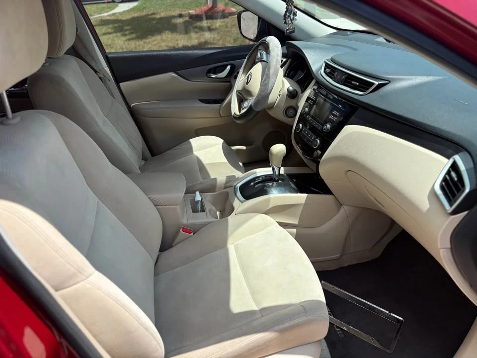2015 Nissan Rogue - Image 4 of 7