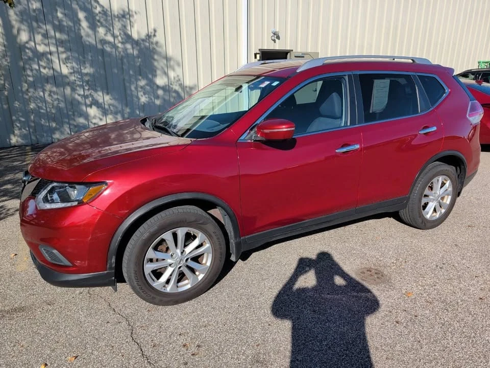 2015 Nissan Rogue - Image 2 of 12