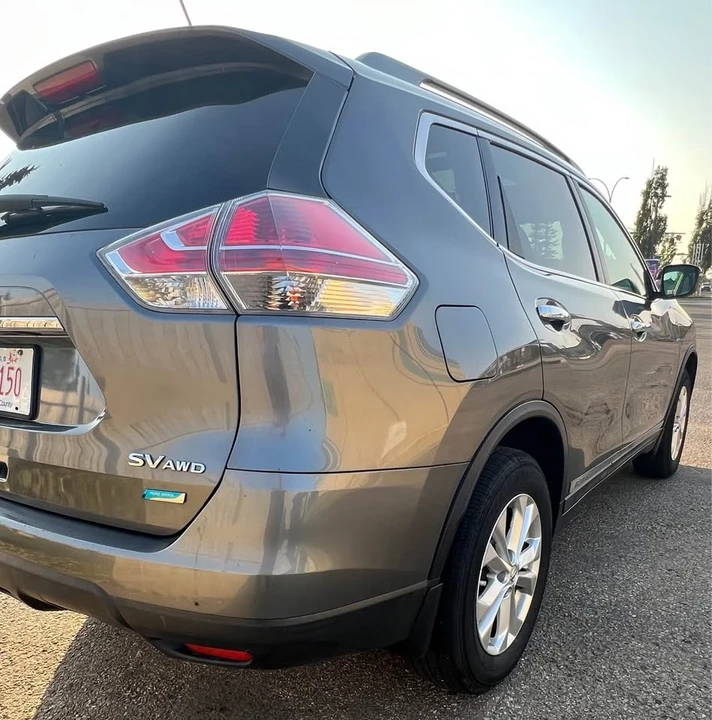 2015 Nissan Rogue - Image 3 of 8