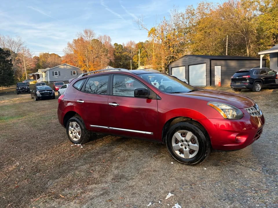 2015 Nissan Rogue - Image 2 of 10