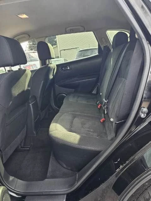2015 Nissan Rogue - Image 6 of 7