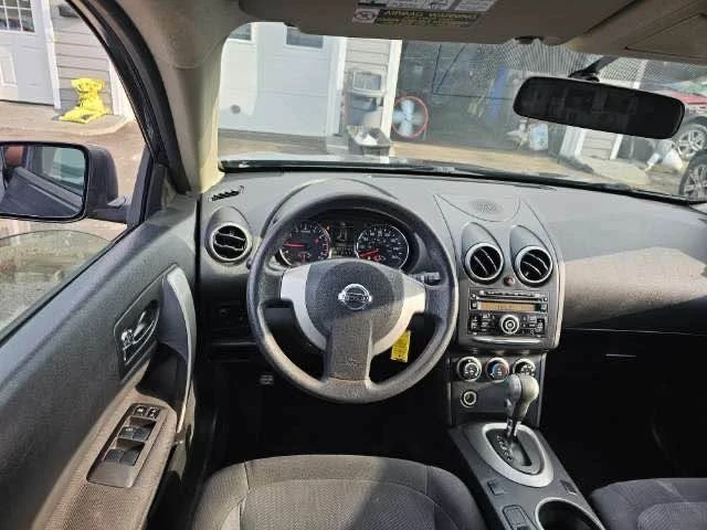 2015 Nissan Rogue - Image 7 of 7