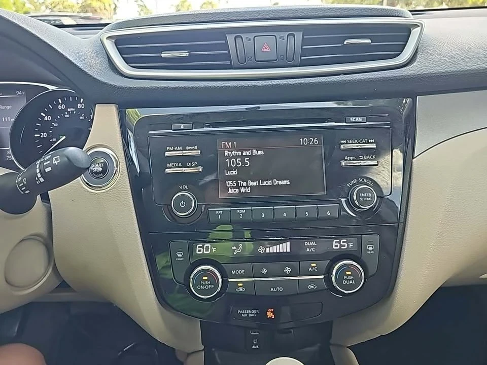 2015 Nissan Rogue - Image 2 of 12