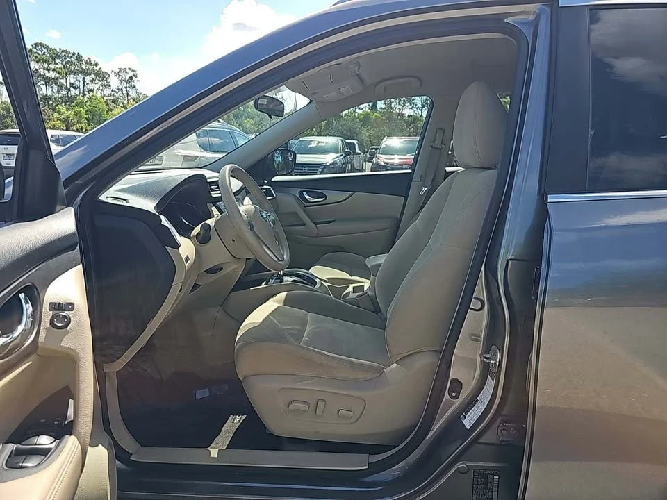 2015 Nissan Rogue - Image 3 of 12