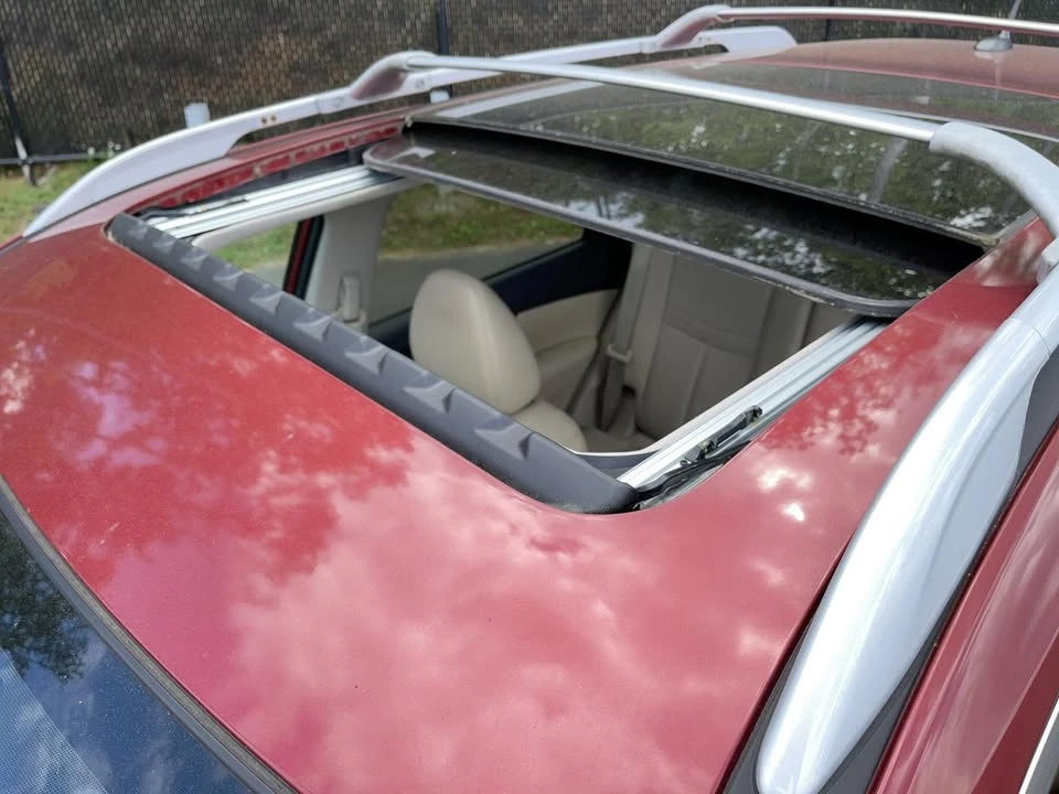 2015 Nissan Rogue - Image 2 of 8